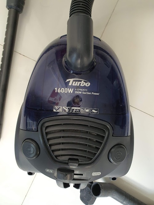 LG Turbo 1600W Vacuum Cleaner, TV & Home Appliances, Vacuum Cleaner