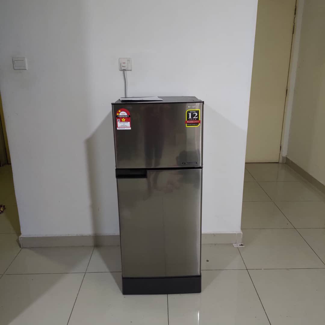 peti sejuk sharp inverter