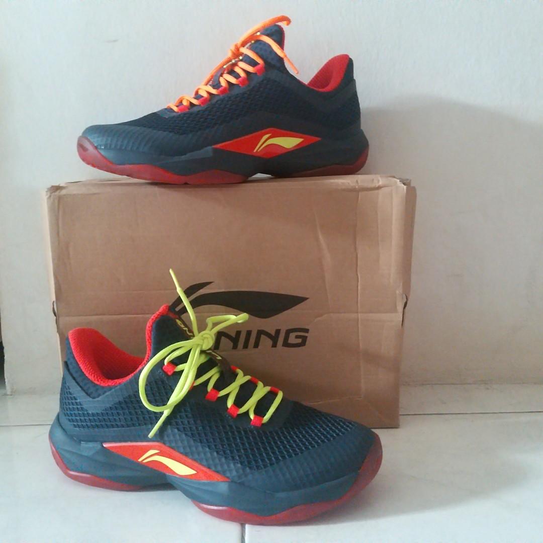Lining shadow professional badminton shoes shop