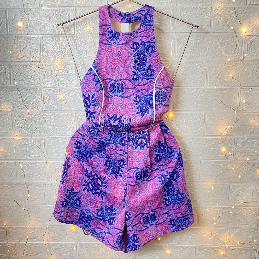 🌸NANA JUDY Sexy back Open back romper (Category: Rompers) located in Dagupan City. Submitted by branded_forless (Listing ID 1116350719, Image 1). Description: Polyester✔️ Pockets Buttons Garterized Lining✔️ Adjustable strap Stretchable .