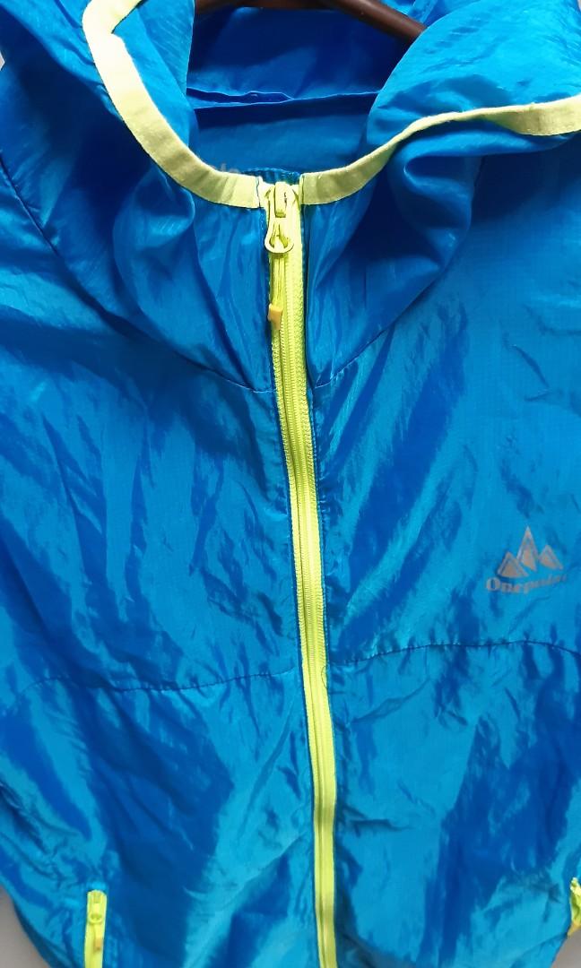 One polar rain coat small size, Men's 