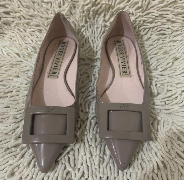 Roger vivier deals gommettine flats