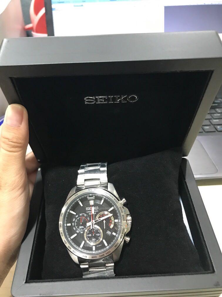 Seiko Brand New 100 M Water Resistant, Fesyen Pria, Jam Tangan di Carousell
