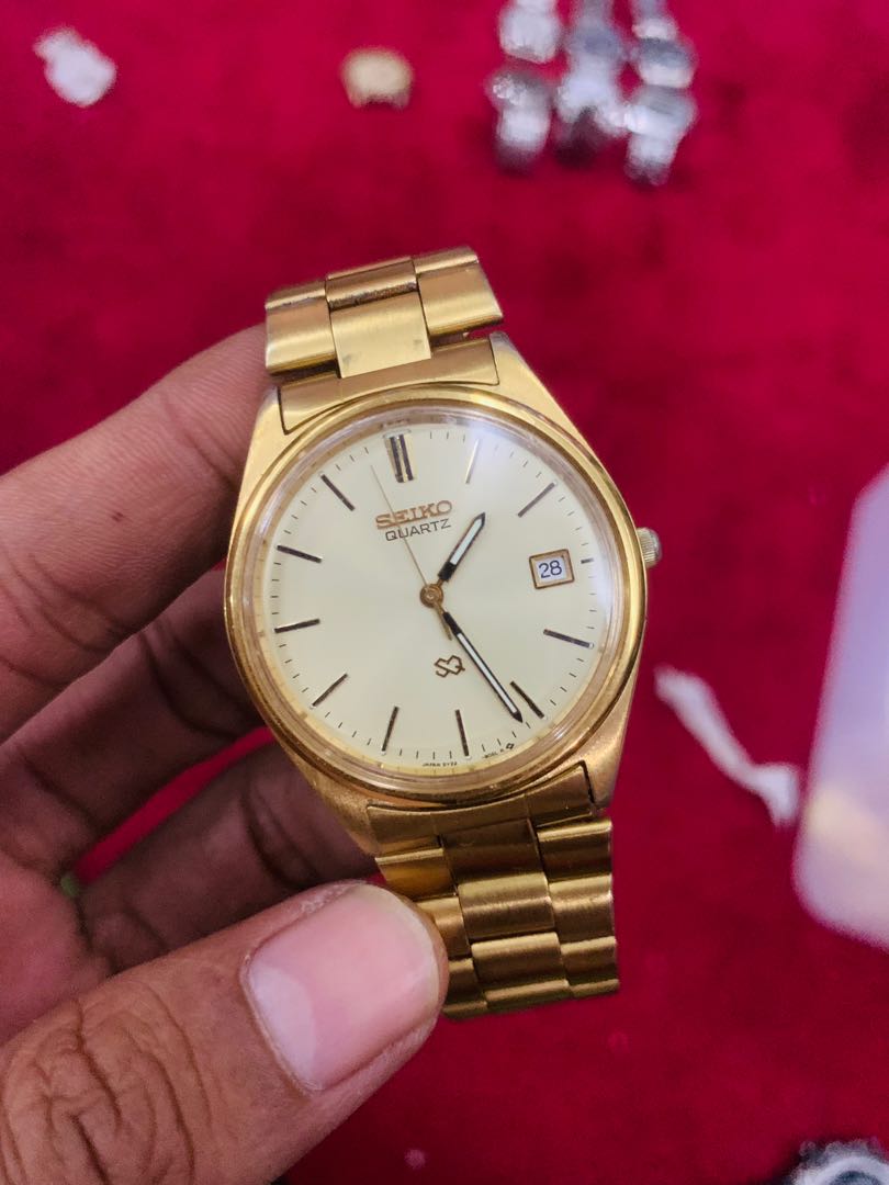 Seiko Quartz Vintage Gold, Men's Fashion, Watches & Accessories, Watches on  Carousell