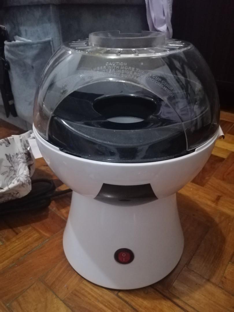 Soccer Ball popcorn maker good as new (Category: Other Kitchen Appliances) located in Las Pinas. Submitted by kmp1121 (Listing ID 1116405336, Image 2). Description: -I bought this pero biglang bumili sister ko ng microwave kaya di na nagamit -complete pa ng plastic and manual -soccer yung bowl talaga. tinakpan ko lang ng giftwrapper kasi ang boyish nung soccer and nilagay ko sa room ko -if interested, i can send a vid na working siya -see reviews