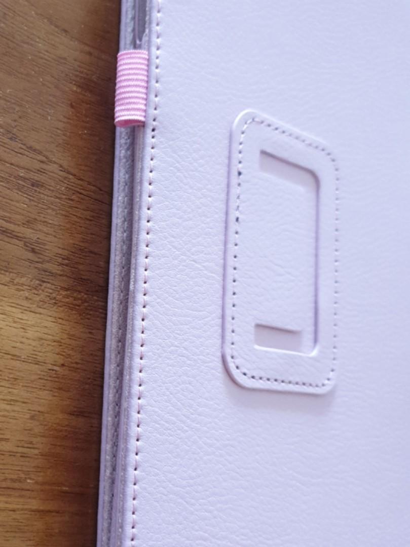Tab Case (Category: Cases & Sleeves) located in Singapore. Submitted by jegit (Listing ID 1116280896, Image 3). Description: Peaceful pastel pink Huawei T10 tab cover for the calm lady or gentleman. Chat to buy. Huat Ah!! Also available in Navy blue..