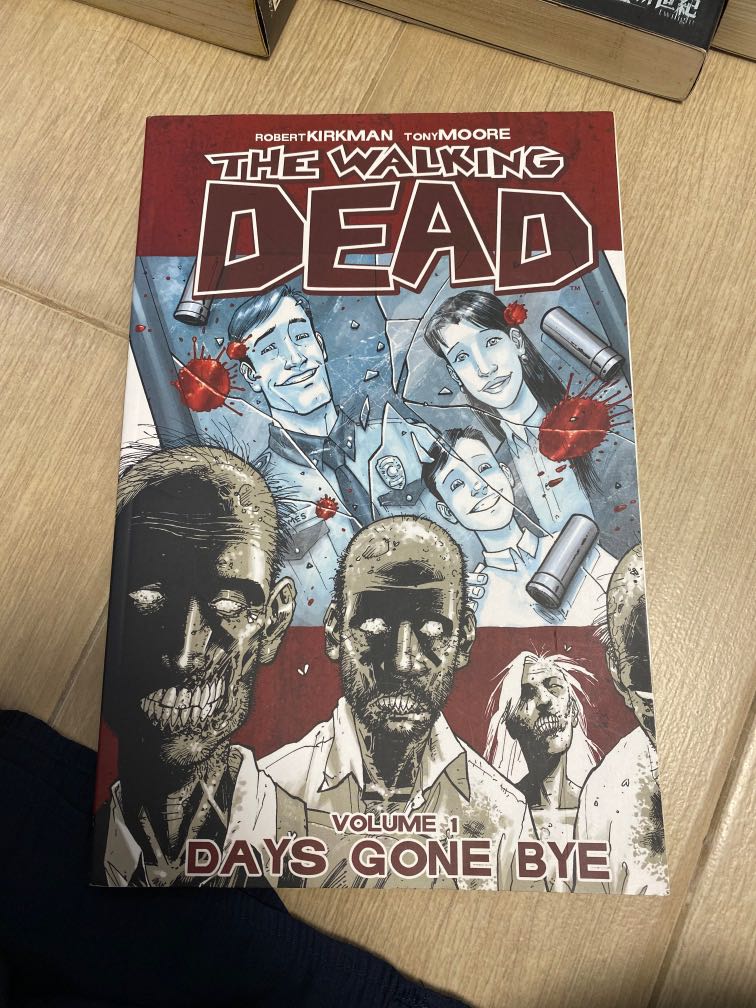 The Walking Dead 興趣及遊戲 書本 文具 漫畫 Carousell