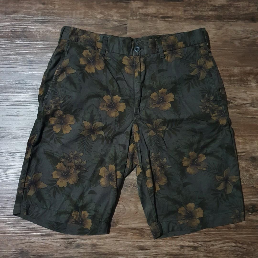 Mens floral cargo shorts top