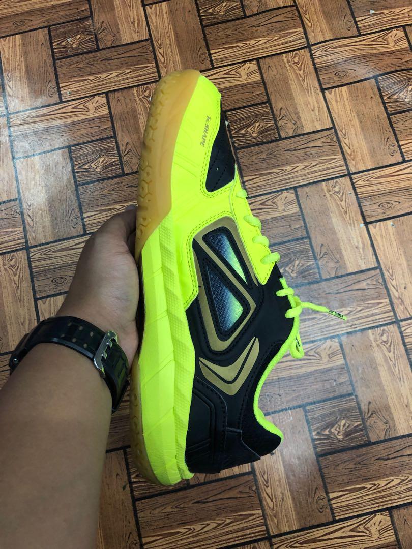 Yonex Court Ace II Tough Badminton Shoes 10 US