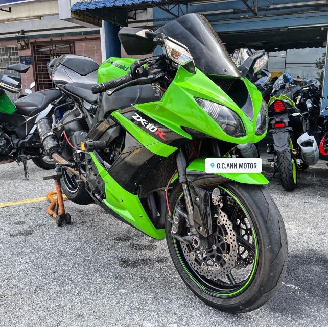 2010 Kawasaki Zx10R Zx10 Zx 10R Two Brothers Exhaust r1 cbr1000 rsv4 zx6 zx14 Motorbikes on Carousell