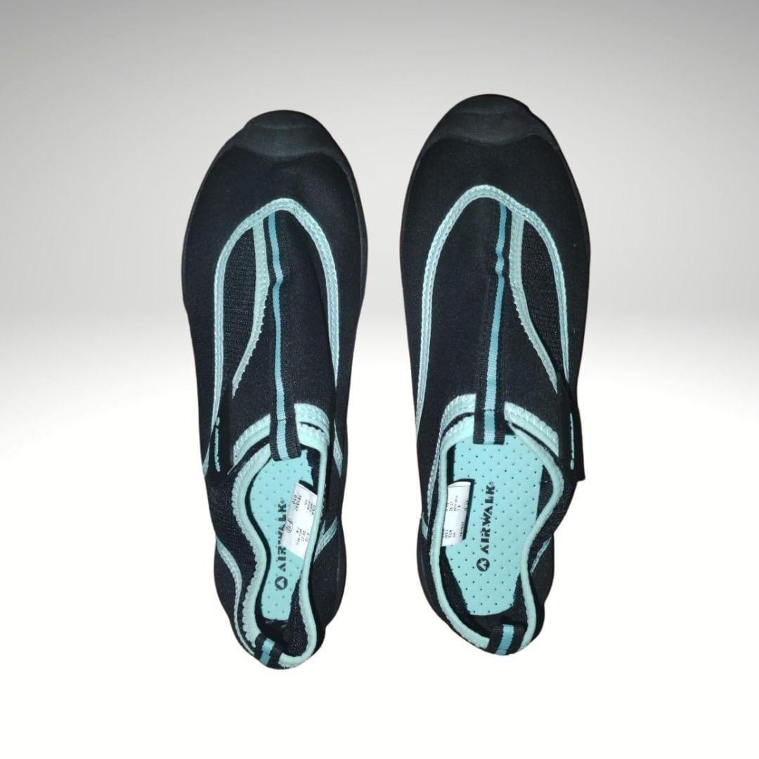 Airwalk top aqua shoes