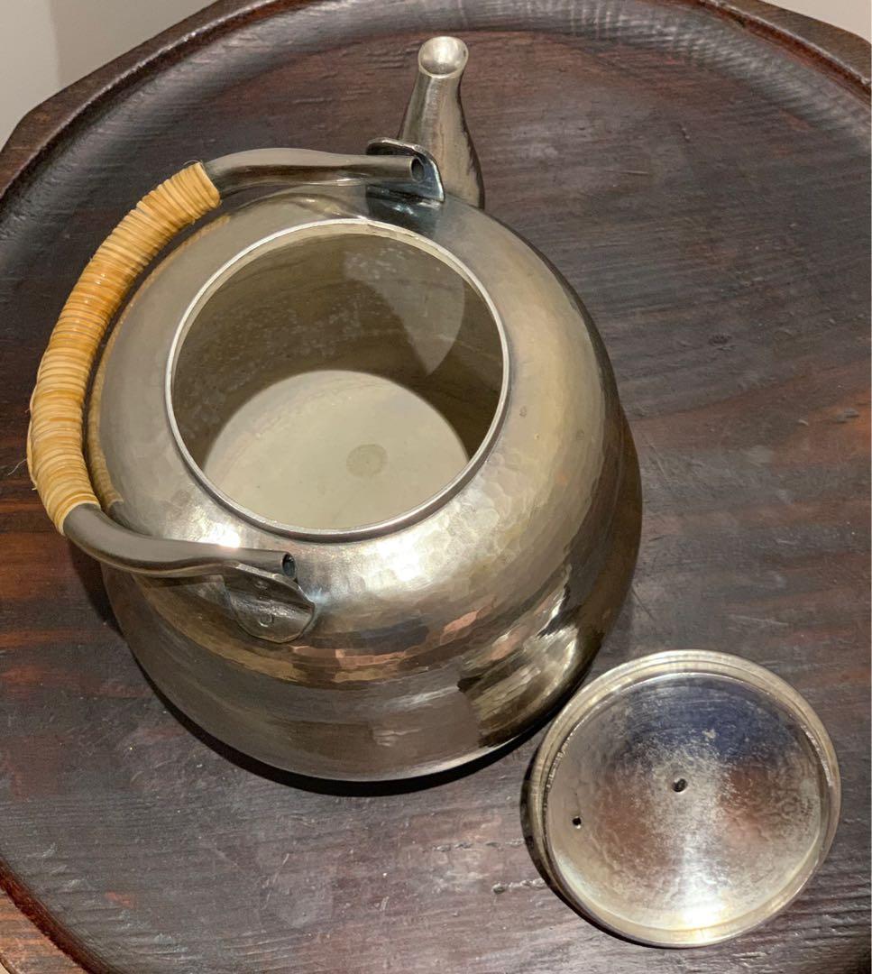 Antique Japanese silver teapot early 1940, 傢俬＆家居, 廚具和餐具, 茶具配件 Carousell