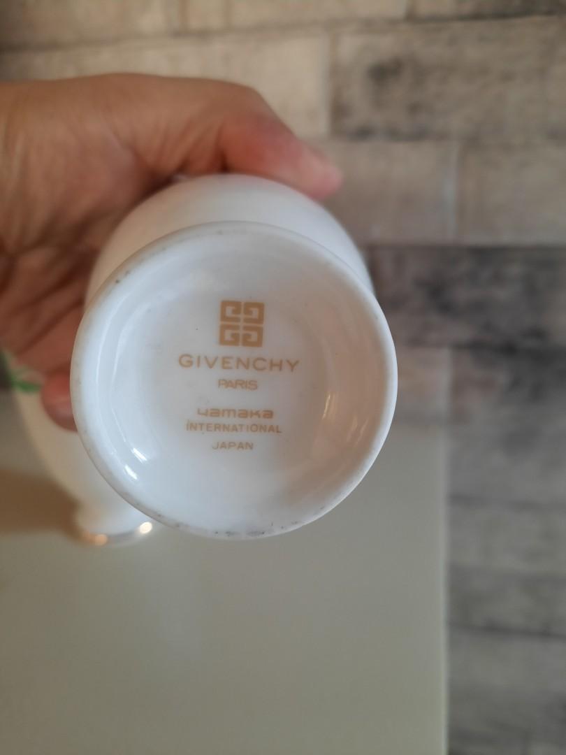 Auth givenchy cups duo his and hers (Category: Bathroom & Kitchen Fixtures) located in Zamboanga. Submitted by selected.things (Listing ID 1116494477, Image 3). Description: almost new..