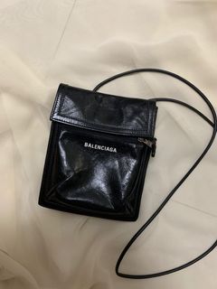 （分類：）位於 。 由 too.many 提交（商品編號 1116540197，圖片 1）。簡介： 。
