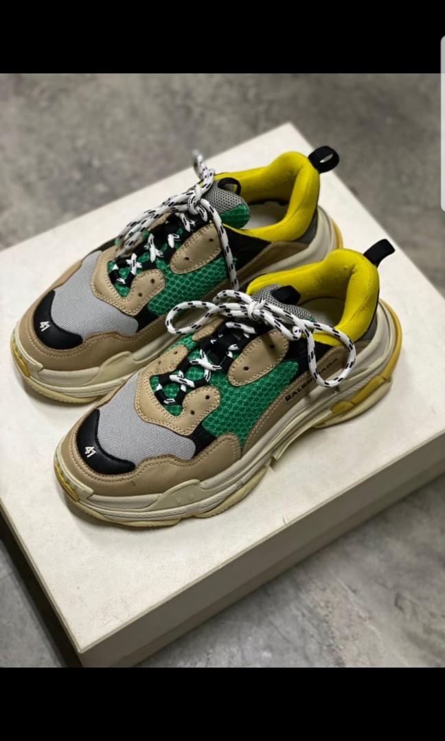Balenciaga triple s clearance green yellow on feet