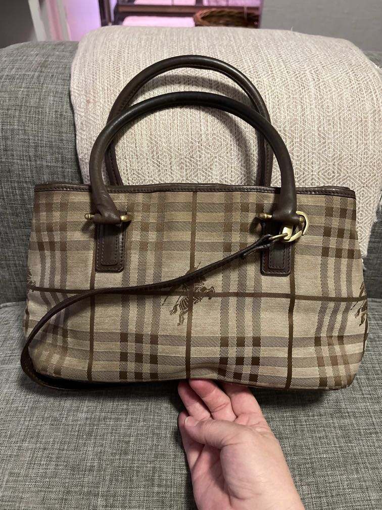 Burberry Vintage two way Sling Authentic
