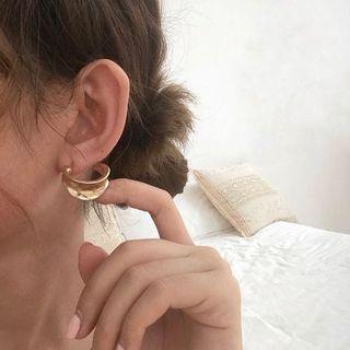 金色C型耳環