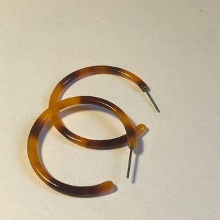 琥珀C型耳環