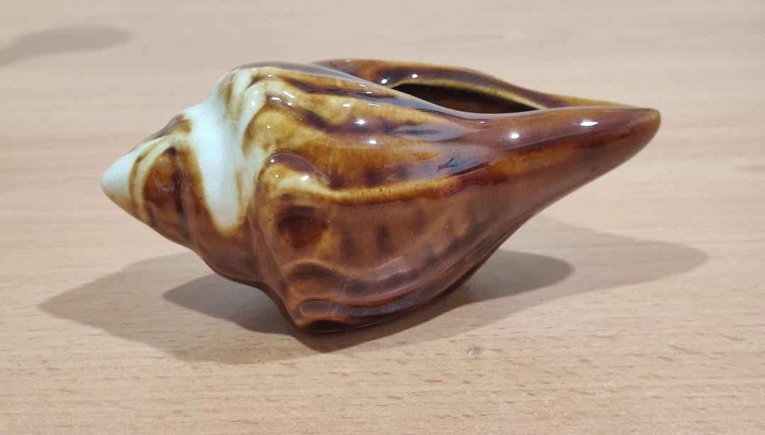 Ceramic Seashell Ashtray, Furniture & Home Living, Home Decor, Vases