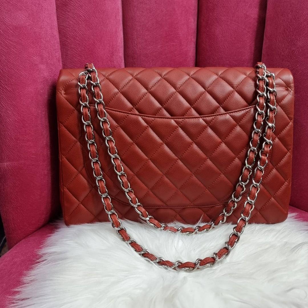 Chanel double flap maxi caviar SHW (Category: Luxury Bags & Wallets) located in Manila. Submitted by dendc (Listing ID 1116496890, Image 3). Description: full set.