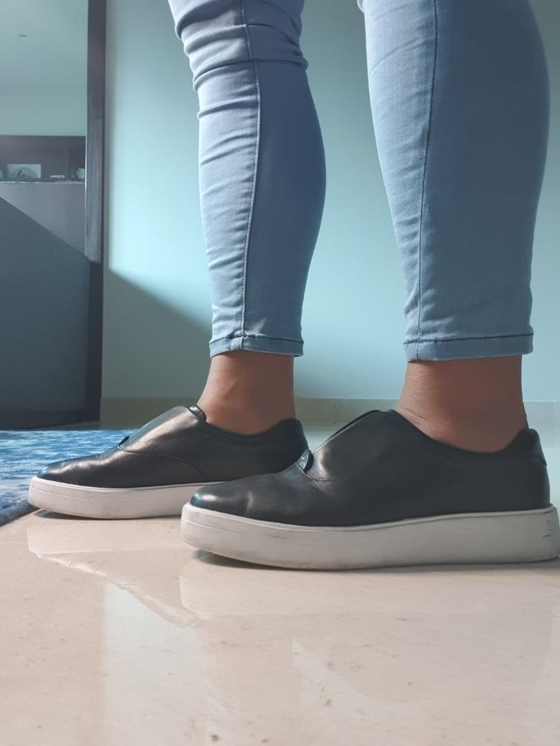 Clarks Cushion Plus Collection Black and white Women s Fashion Footwear Sneakers on Carousell