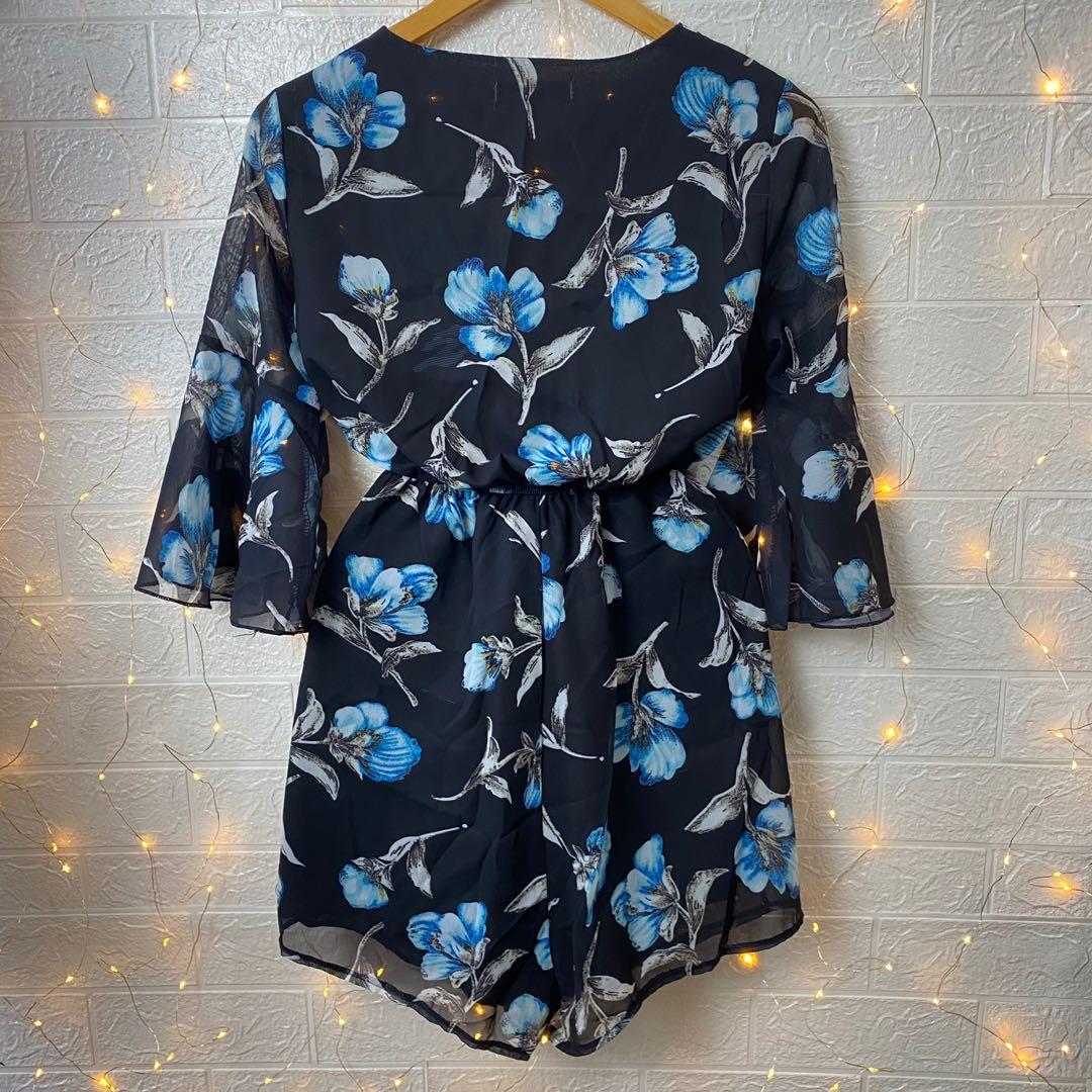 🌸COCOBLANC Floral Kimono Romper (Category: Rompers) located in Dagupan City. Submitted by branded_forless (Listing ID 1116520022, Image 3). Description: Waistline(inches when laid flat): 26-36 Cotton Pockets✔️ Buttons Garterized✔️ Lining✔️ Adjustable strap Stretchable.