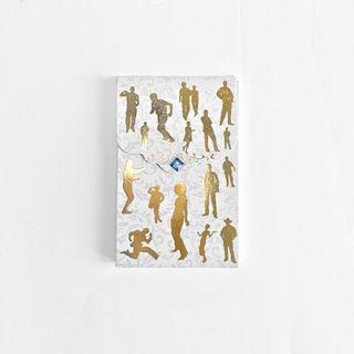 EnoGreeting Gray Gold Human Figure Magnetic Notepad [grey floral]