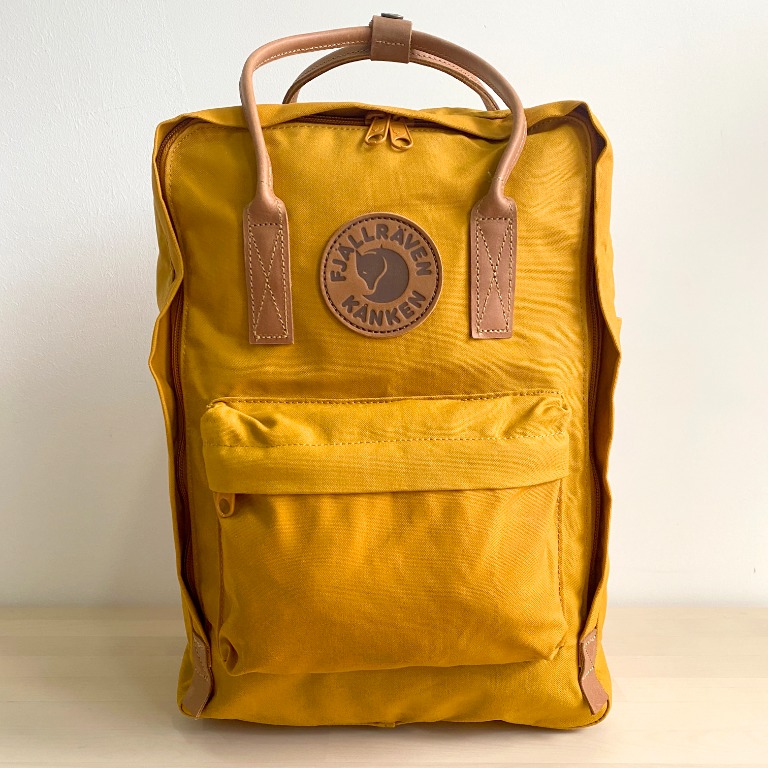 Fjallraven Kanken No. 2 Laptop 15 Acorn