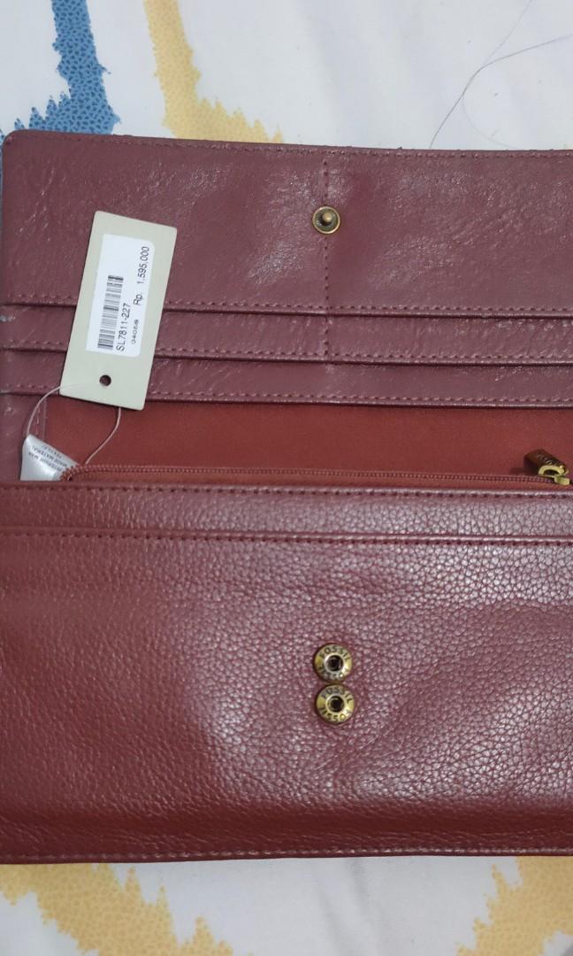 Fossil aubrey clutch shop