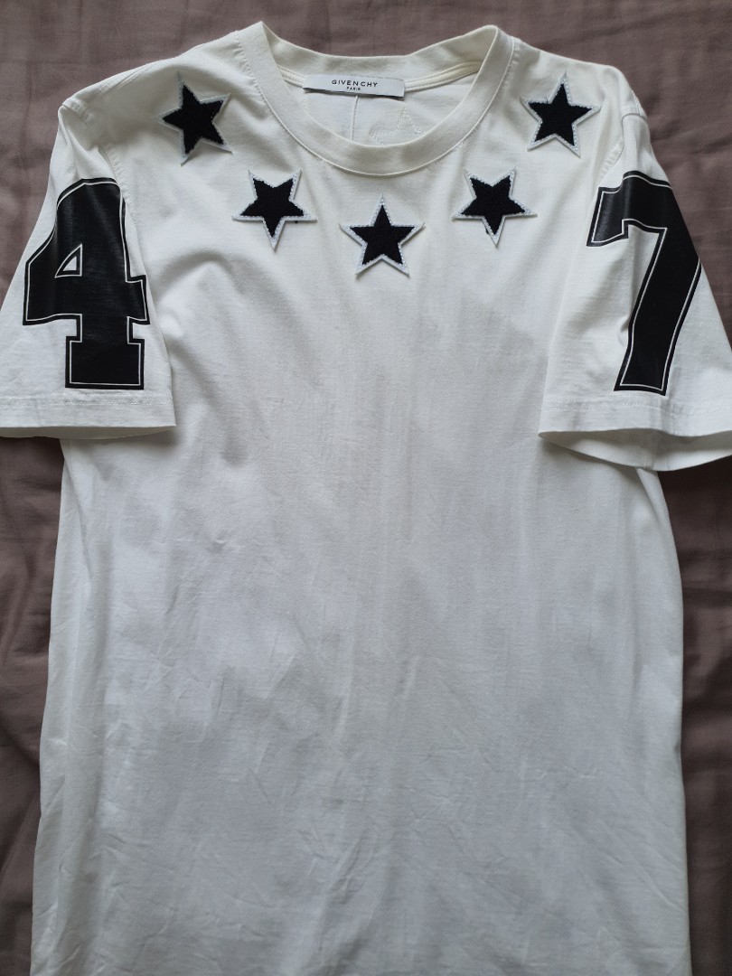 Givenchy star t shirt 47 clearance