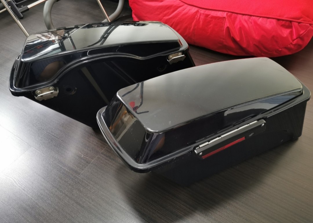 Harley Davidson Hard Panniers, Motorcycles, Motorcycle Accessories on