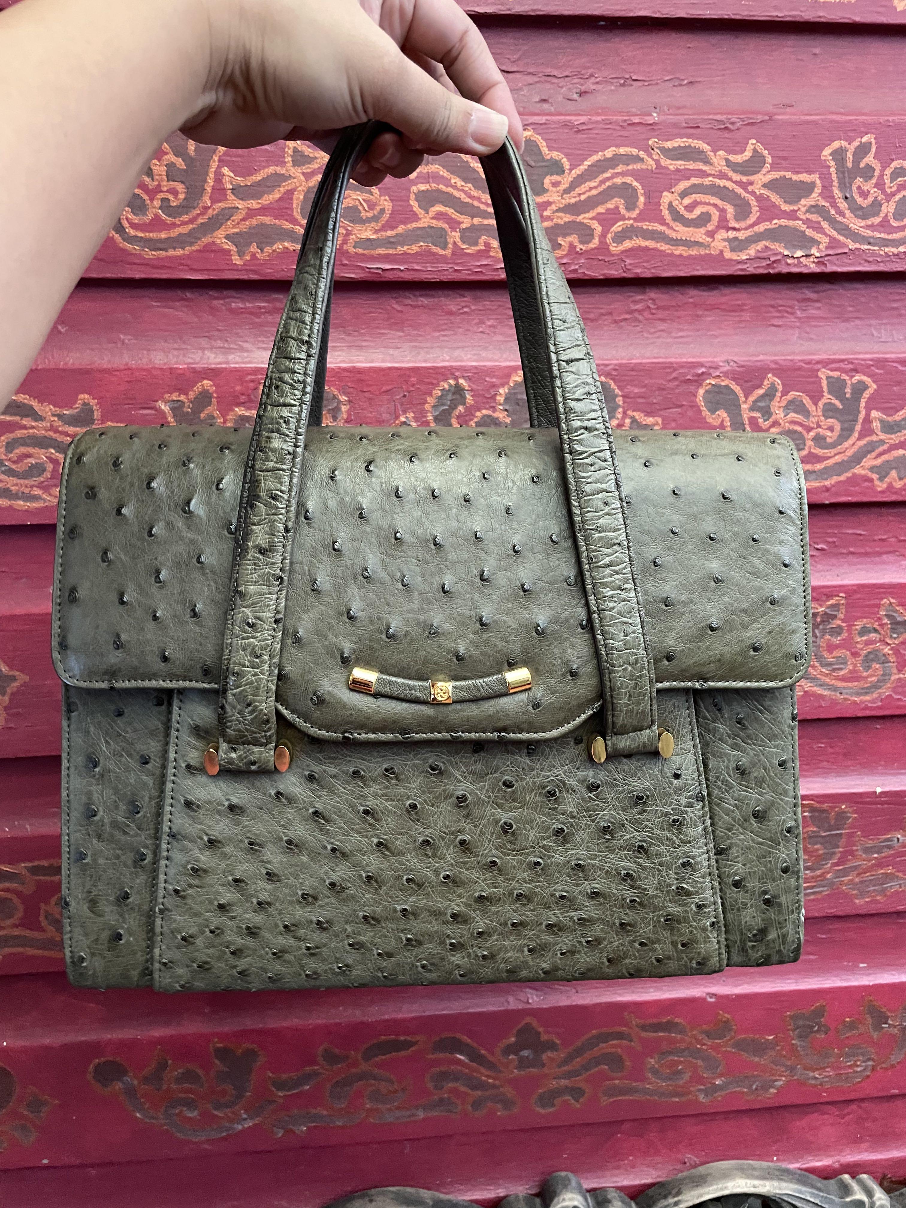 Japan Authentic Ostrich Handbag (Category: Luxury Bags & Wallets) located in Muntinlupa City. Submitted by phbudgetluxuryfinds (Listing ID 1116577308, Image 1). Description: Price slightly negotiable Excellent Condition Suede Lining Authentic from Japan Moss Green Color .