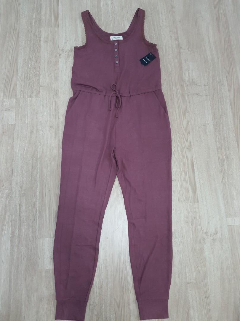 Lucky Brand berry jumpsuit (Category: Jumpsuits) located in Paranaque City. Submitted by cathcash (Listing ID 1116541817, Image 1). Description: Lucky Brand cloud jersey jumpsuit made in Philippines color berry size small.