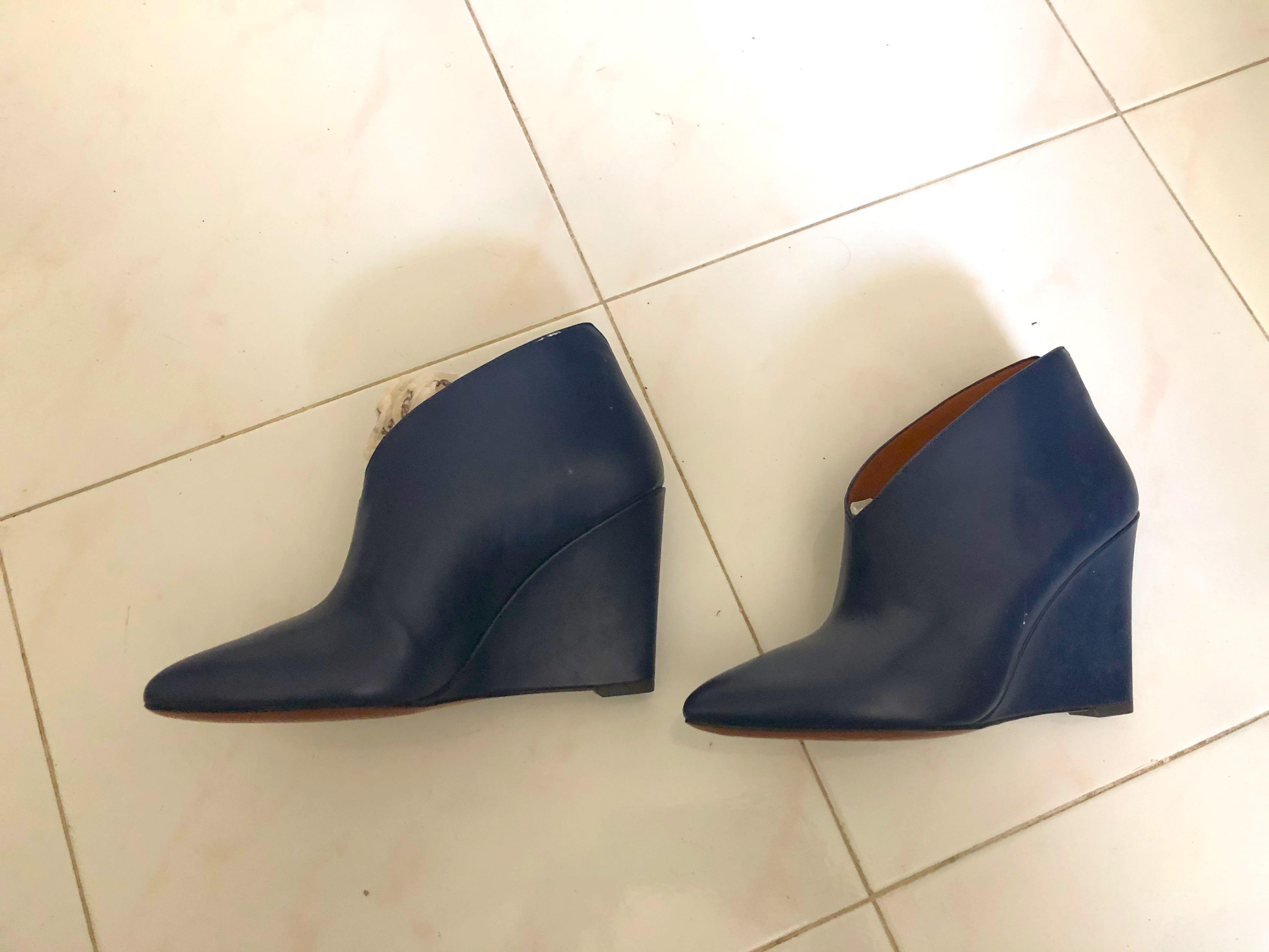 Marc Jacobs Wedge Boots Women s Fashion Footwear Heels on Carousell