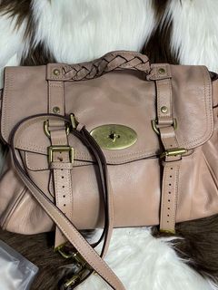 (Category: ) located in . Submitted by sofies_shop (Listing ID 1116636654, Image 1). Description: .