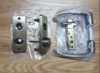 NEW BTO  HDB ROOM DOOR LEVER HANDLE SET FOR POSSE/YTL /BLIY AND OTHERS(*sold with installation only)