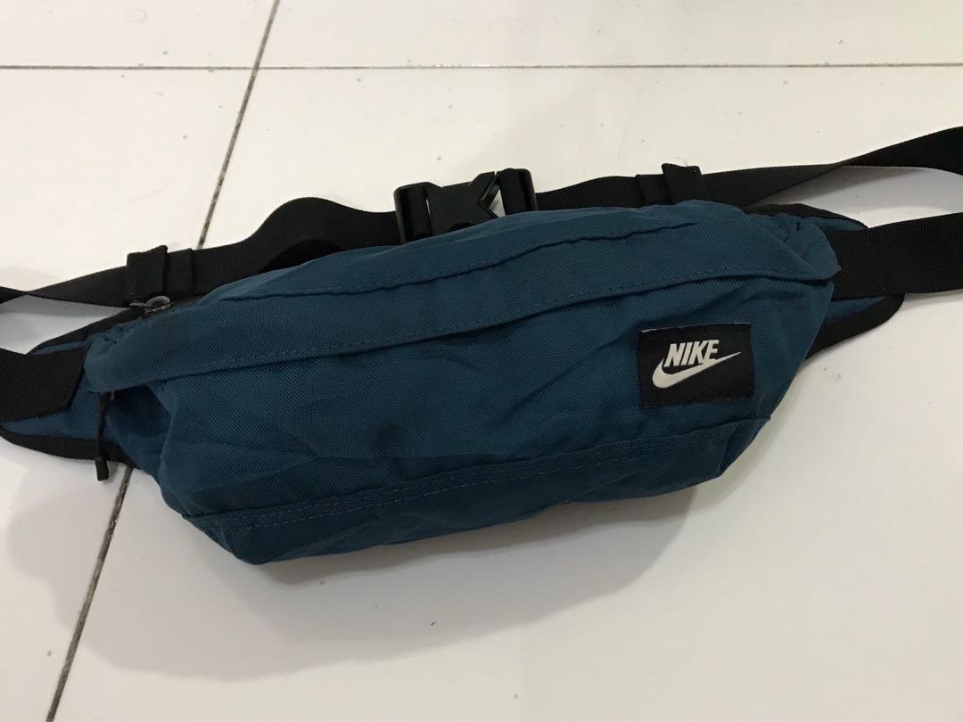 Champs nike fanny pack top