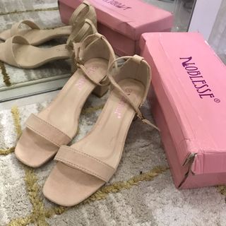 (Category: ) located in . Submitted by shopthelouk (Listing ID 1116524193, Image 1). Description: .