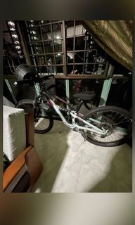 (Category: ) located in . Submitted by ryrybillz (Listing ID 1116584329, Image 1). Description: .