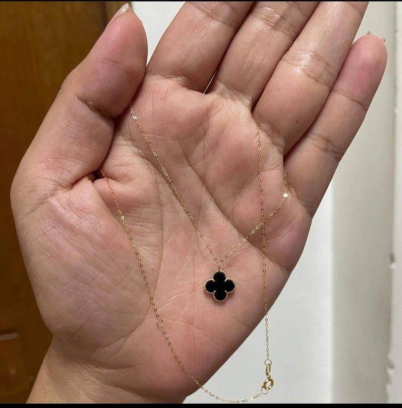 Vca shop onyx necklace