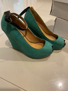 Zara Green Wedges Shoes #caroupreneurweek
