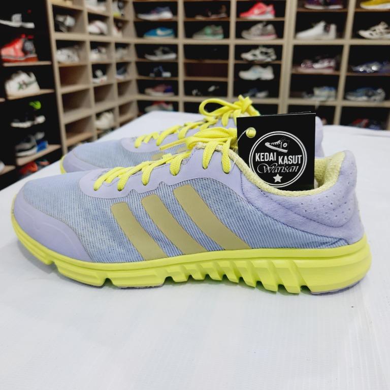 pigeon Exclude Perceive 4.5 UK / 23 cm Adidas running, Women's Fashion, Footwear, Sneakers on  Carousell