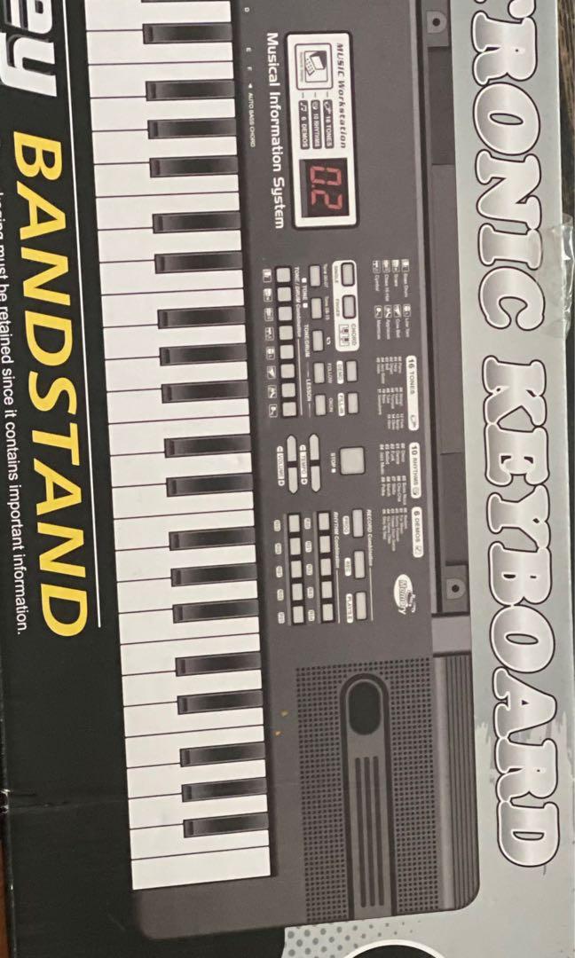 61 Keys BANDSTAND ELECTRONIC KEYBOARD, Hobbies & Toys, Music & Media