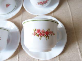 Arcopal Vintage demitasse Cups and Saucers
