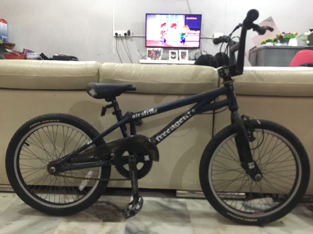 Free agent hot sale airstrike bmx