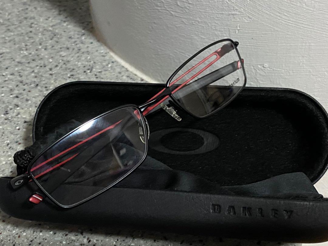 Oakley top coin glasses