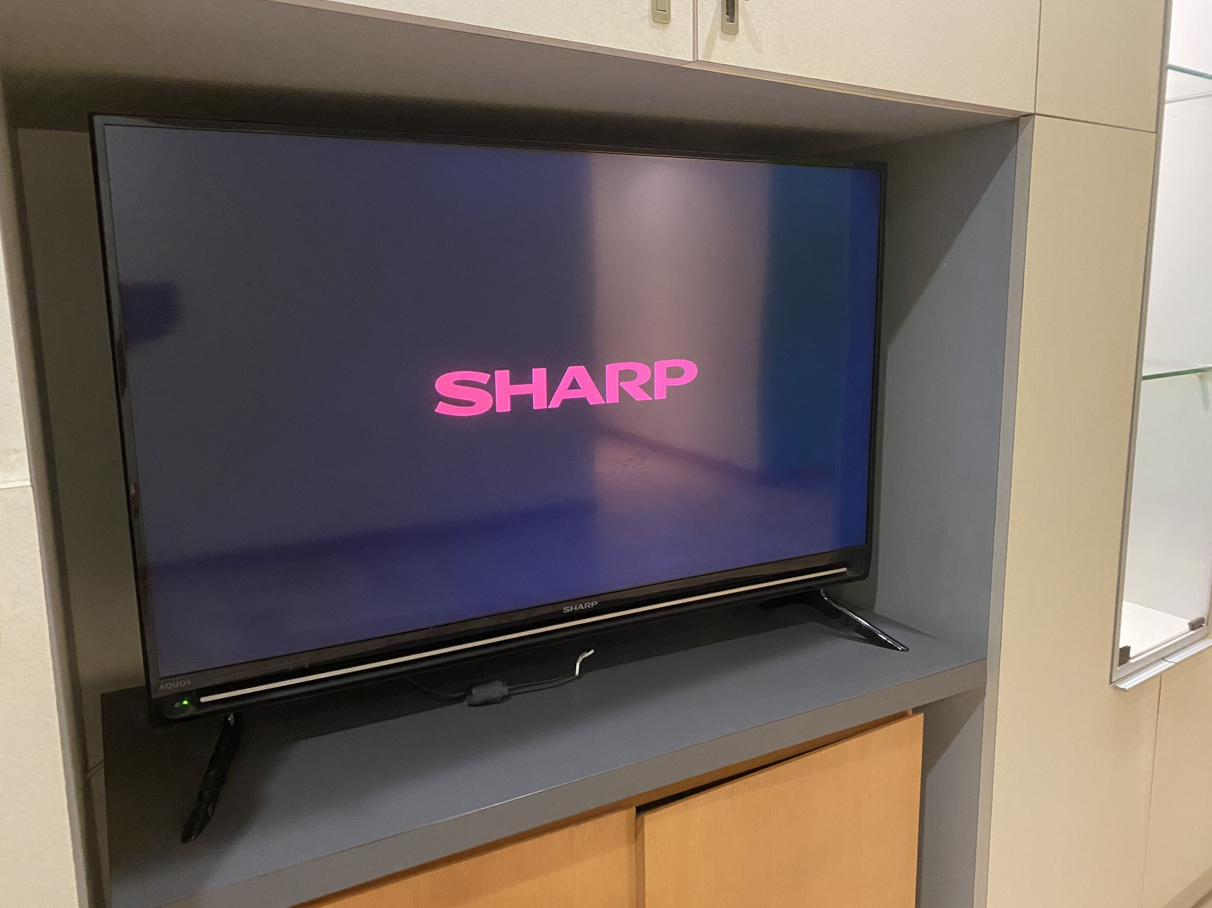 CLEARANCE: Sharp TV Aquos SA5200 40 inch, TV  Home Appliances, TV   Entertainment, TV on Carousell