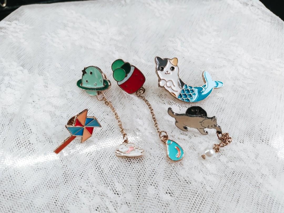 Cute brooches sales
