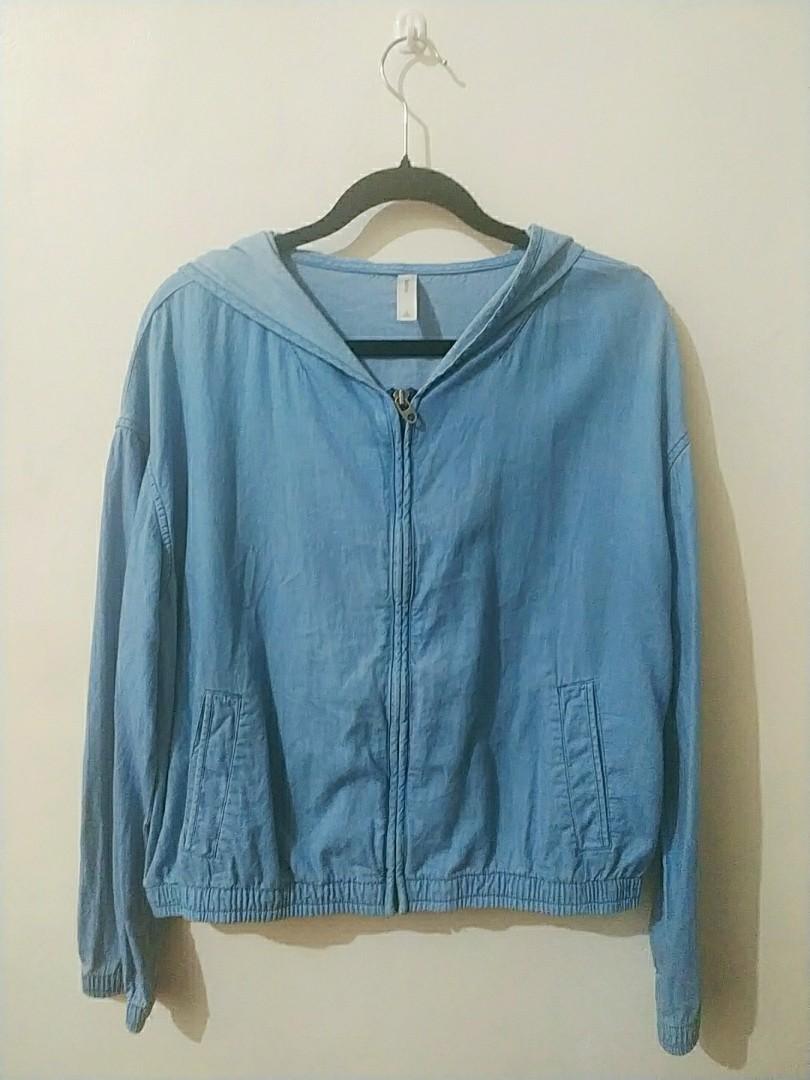 gap lightweight bomber jacket