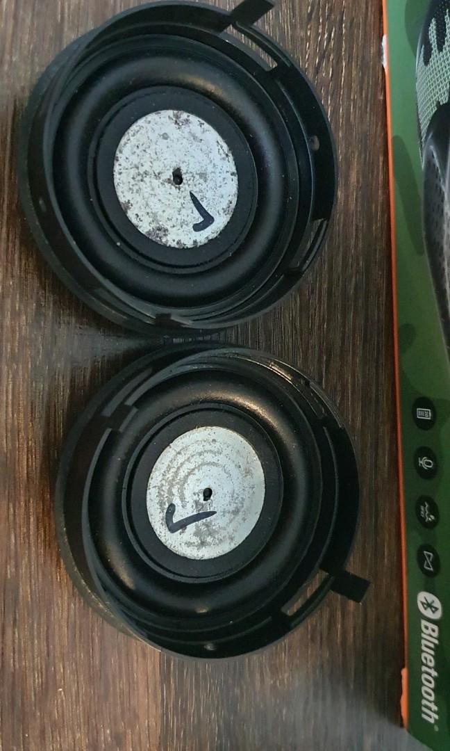 JBL Charge 3 Passive Radiator